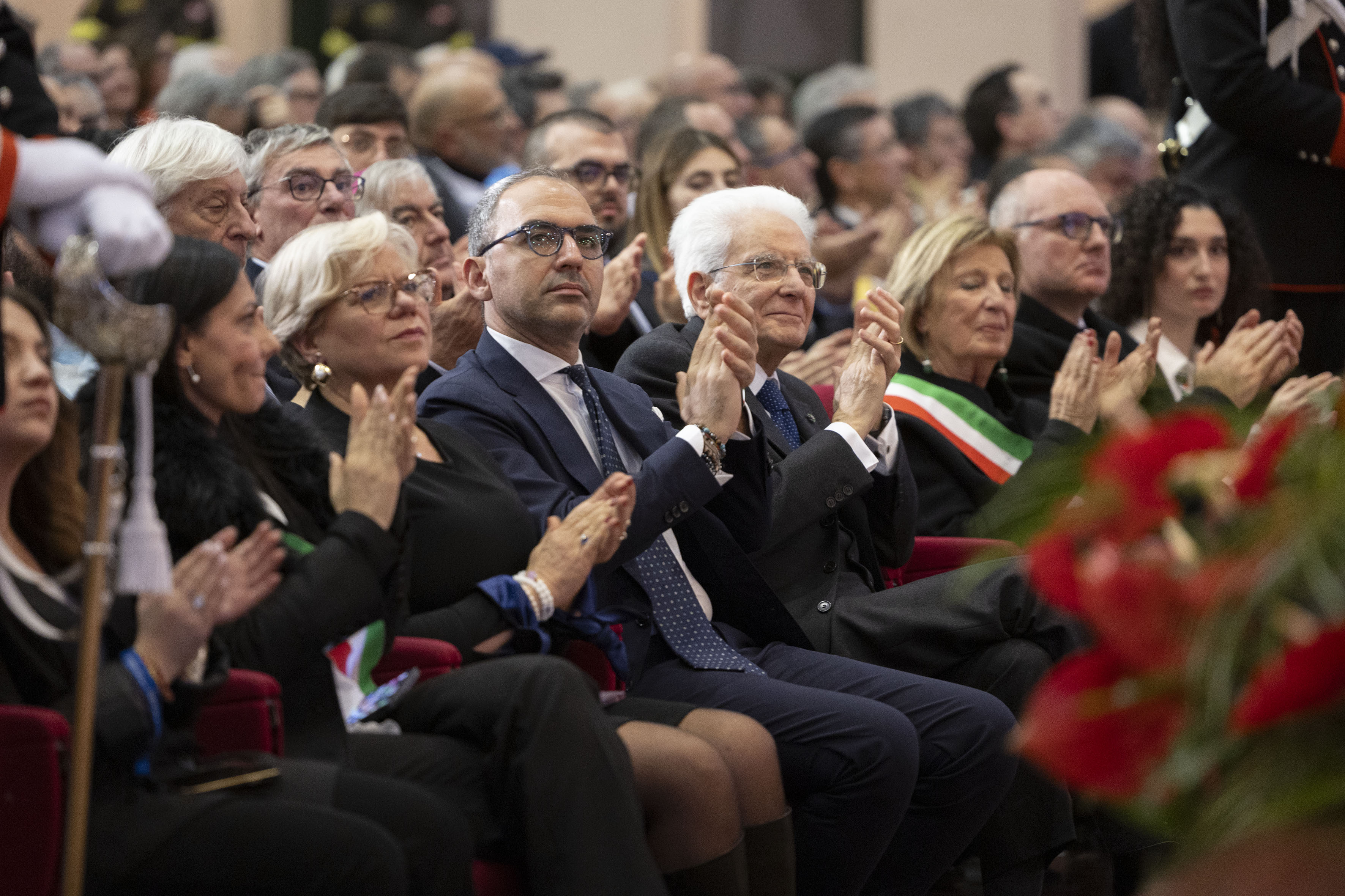 Galleria CELEBRAZIONE DEL 70° ANNO ACCADEMICO DELL’UNIVERSITÀ DEL SALENTO ALLA PRESENZA DEL PRESIDENTE MATTARELLA. DICHIARAZIONI DI EMILIANO, PIEMONTESE, LEO E DELLI NOCI - Diapositiva 15 di 19