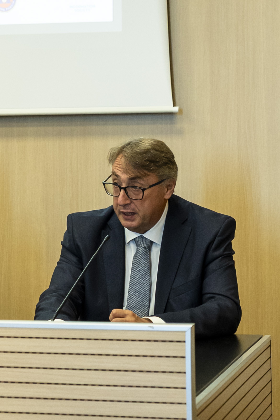 Galleria Presentato a Bari il progetto strategico BREATH: Grecia e Italia rafforzano la cooperazione transfrontaliera per la prevenzione dei rischi naturali, la protezione civile e la resilienza delle comunità - Diapositiva 4 di 7